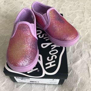 NWT Osh Kosh toodler size 7 sparkle tennis shoe